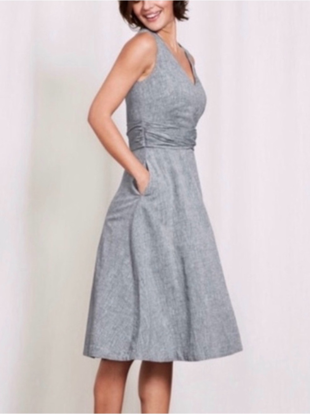 BODEN Sz 8 Denim Tie Back V-neck Summer Dress w Pockets EUC